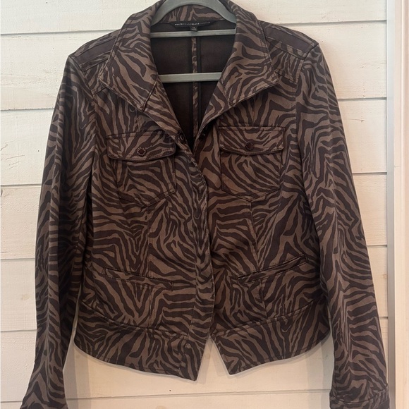 WHBM Espresso Zebra Print
Denim Jacket Size 12. Great Condition! - Picture 6 of 16
